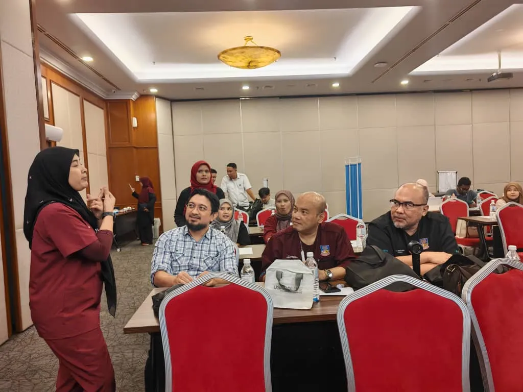 Sesi amali Teknoklem bersama peserta