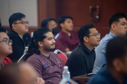 Participants following the CCC 2 lecture attentively