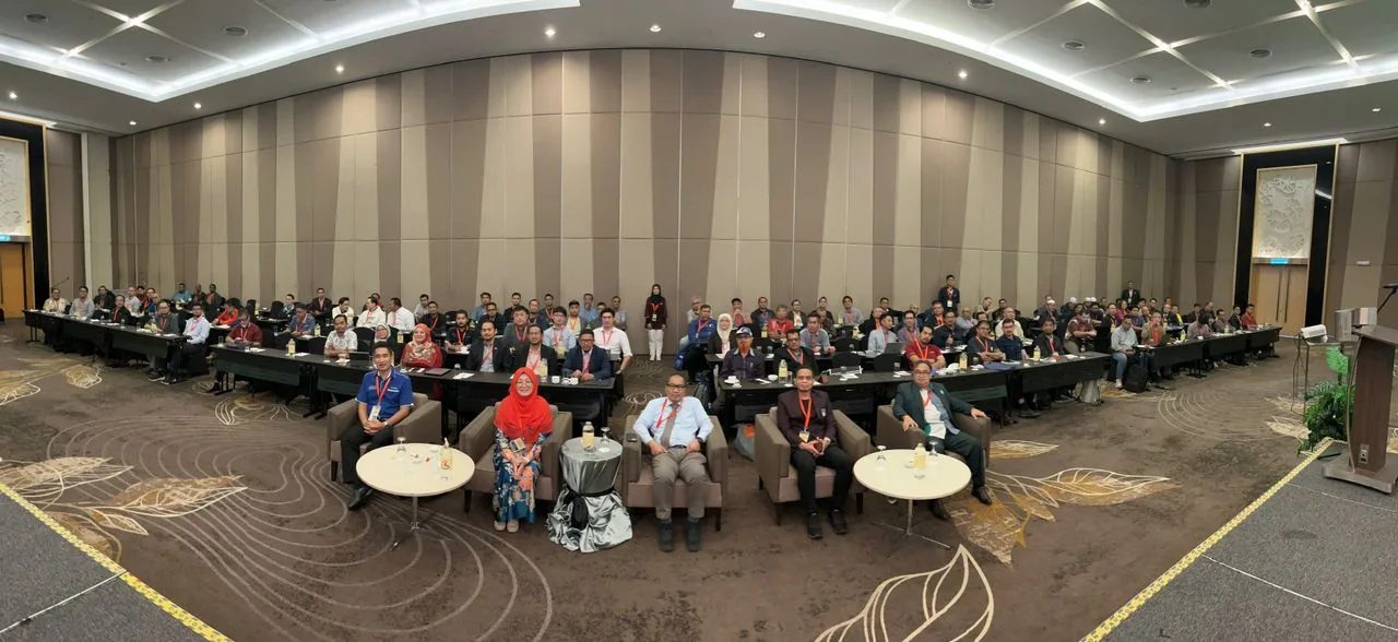 The main hall during a MADOCS training programme